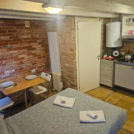 Lovely 207042-loc-03236 Apartment Venedig